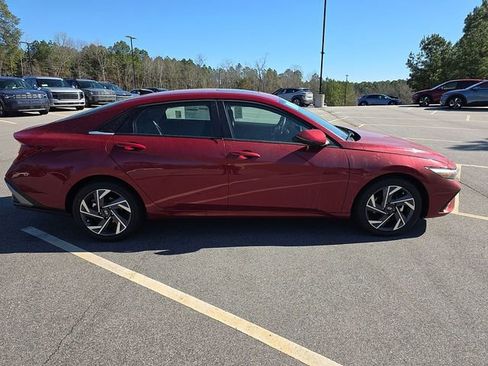 New 2026 Hyundai Elantra Limited FWD image 13