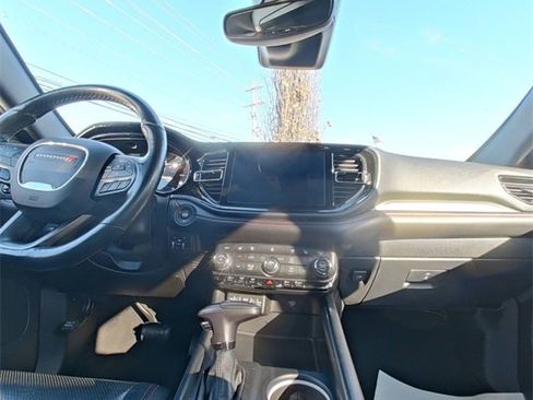 Used 2024 Dodge Durango GT image 27