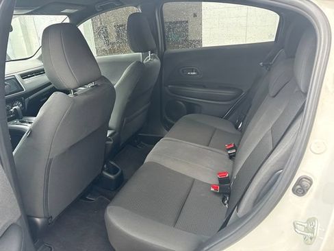 Used 2021 Honda HR-V Sport image 22