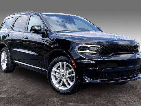 Used 2024 Dodge Durango GT AWD/4WD image 3