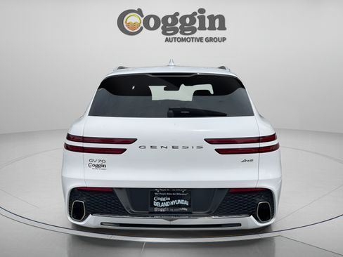 Used 2022 Genesis GV70 2.5T AWD/4WD image 5