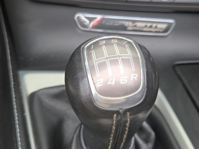 Used 2015 Chevrolet Corvette Stingray Coupe RWD image 26