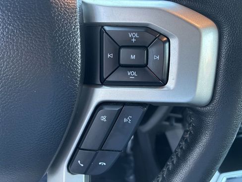 Used 2020 Ford F150 Lariat w/ Equipment Group 502A Luxury image 31