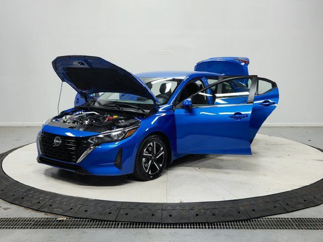 Used 2025 Nissan Sentra SV FWD image 12