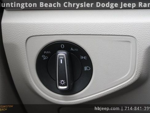 Used 2022 Volkswagen Atlas SE image 18