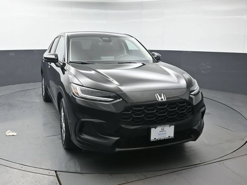 Certified 2024 Honda HR-V LX image 11