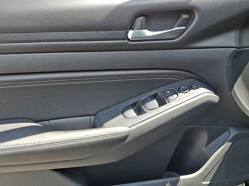 Certified 2020 Nissan Altima 2.5 S FWD image 13