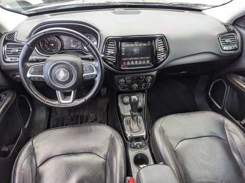 Used 2018 Jeep Compass Limited w/ Safe & Security Group AWD/4WD image 29