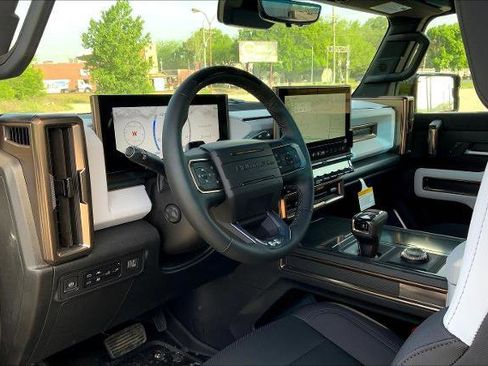 New 2025 GMC Hummer EV 3X w/ Extreme Off-Road Package image 10