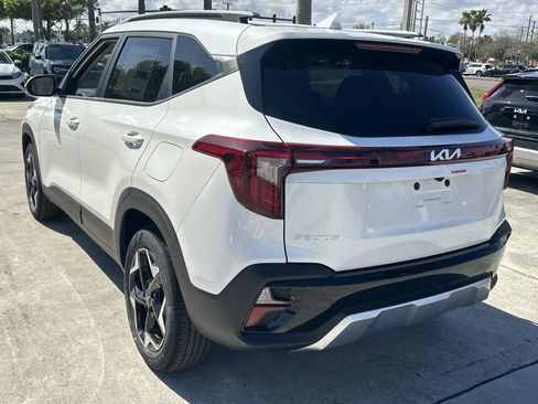 New 2026 Kia Seltos S image 8