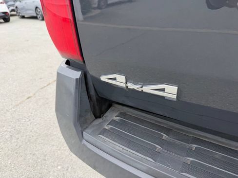 Used 2024 Toyota Tacoma SR5 AWD/4WD image 6