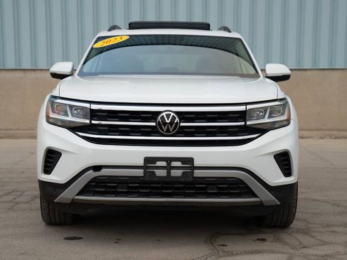Used 2023 Volkswagen Atlas SE w/ Panoramic Sunroof Package image 3