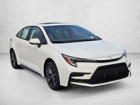 Used 2026 Toyota Corolla XSE FWD image 7