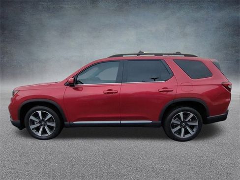 Used 2023 Honda Pilot Elite image 6