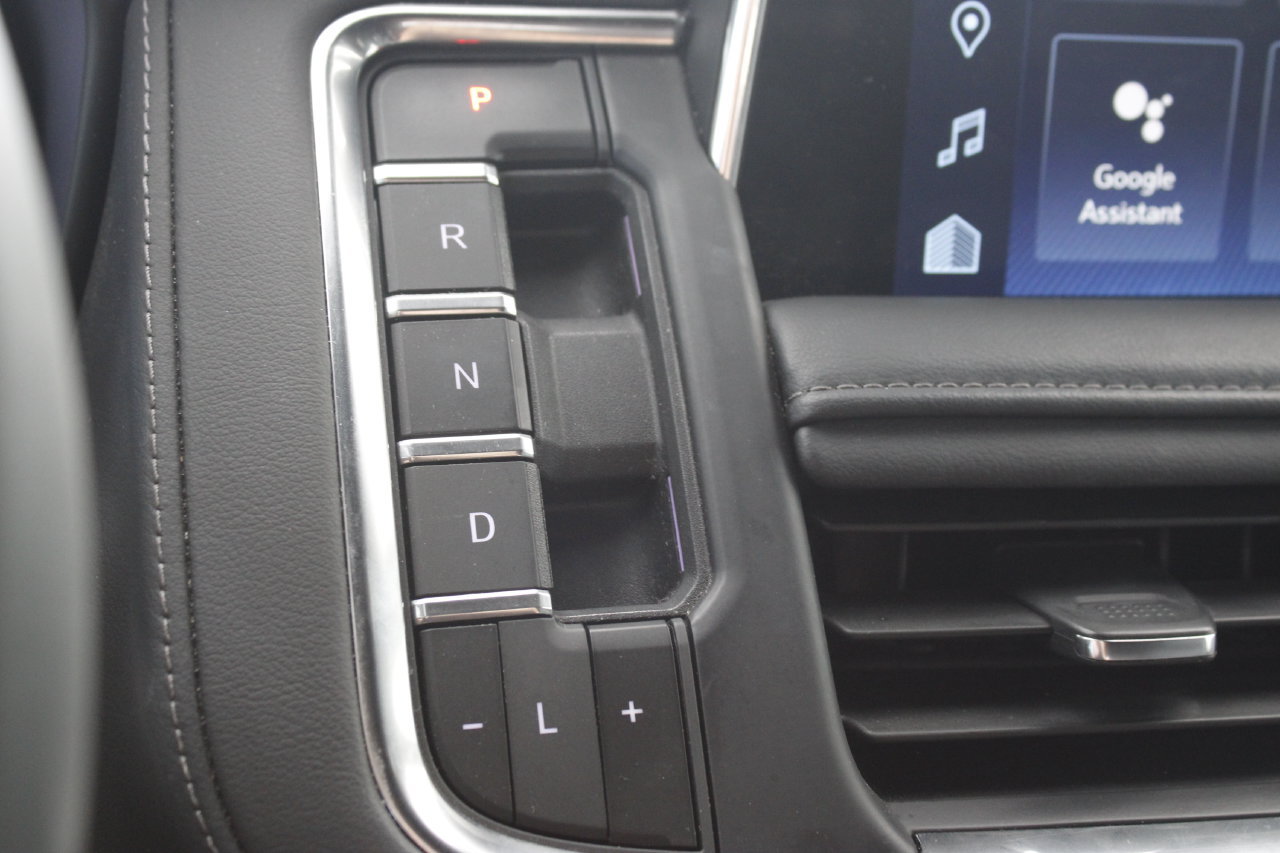 Used 2024 Chevrolet Tahoe LT w/ LT Signature Package AWD/4WD image 21