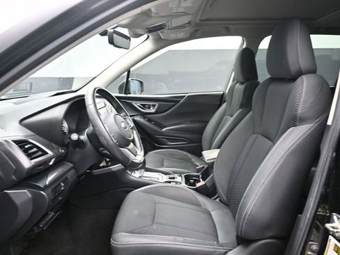 Used 2020 Subaru Forester Premium AWD/4WD image 12