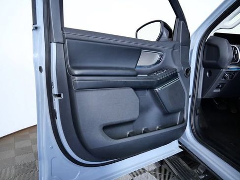 Certified 2025 Ford Expedition Platinum AWD/4WD image 17