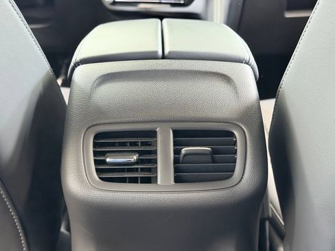 Used 2022 Buick Envision Preferred FWD image 25