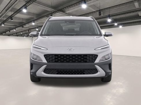 Used 2022 Hyundai Kona SEL w/ Convenience Package FWD image 5