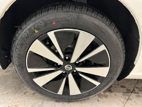 Used 2022 Nissan Altima 2.5 SV w/ SV Premium Package image 32