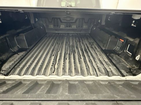 Used 2025 Chevrolet Colorado Trail Boss w/ LPO, Tailgate Decal Package AWD/4WD image 29