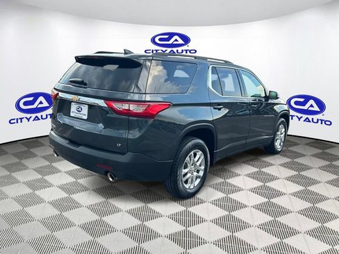 Used 2021 Chevrolet Traverse LT FWD image 3