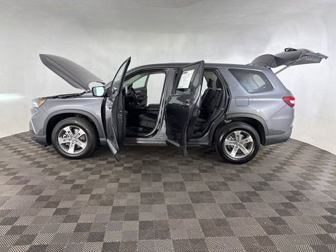 Certified 2025 Honda Pilot EX-L image 12