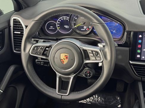 Used 2023 Porsche Cayenne E-Hybrid image 20