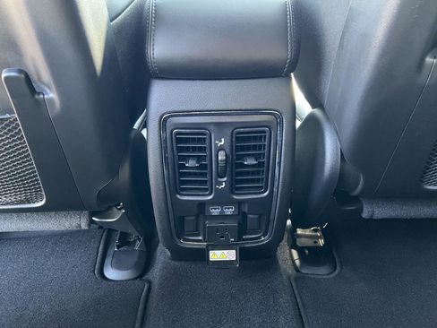 Used 2021 Jeep Grand Cherokee Limited w/ Trailer Tow Group IV AWD/4WD image 45