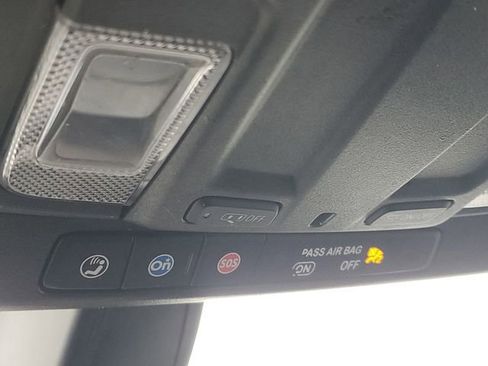 Used 2021 GMC Sierra 1500 AT4 image 30