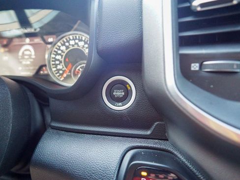 Used 2022 RAM 1500 Big Horn AWD/4WD image 24