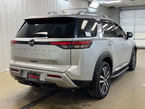 Used 2023 Nissan Pathfinder Platinum w/ Cargo Package image 5