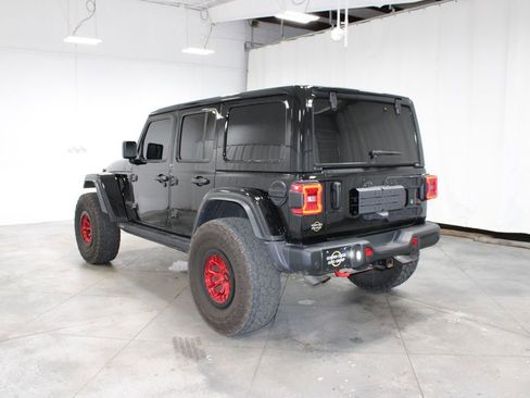 Used 2024 Jeep Wrangler Unlimited Rubicon 392 image 7
