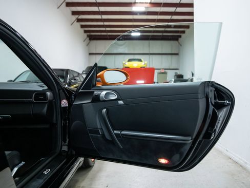 Used 2007 Porsche 911 GT3 RS RWD image 29