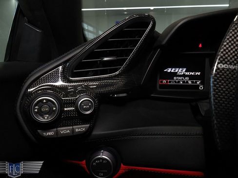 Used 2018 Ferrari 488 Spider image 29