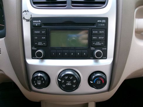 Used 2009 Kia Sportage LX FWD image 17