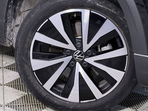 Used 2023 Volkswagen Taos SE image 10