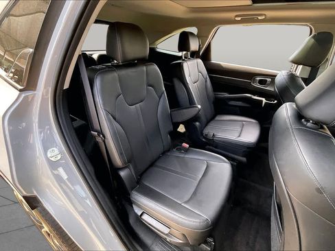 Used 2023 Kia Sorento SX FWD image 19