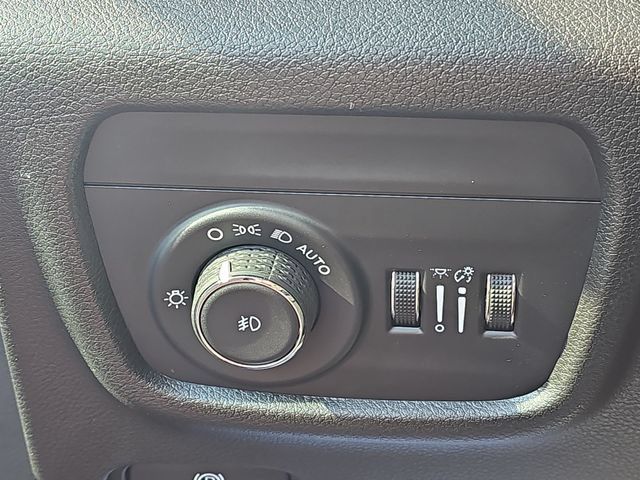 Used 2022 Jeep Grand Cherokee L Limited AWD/4WD image 20