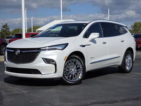 Used 2023 Buick Enclave Avenir w/ Avenir Technology Package image 2