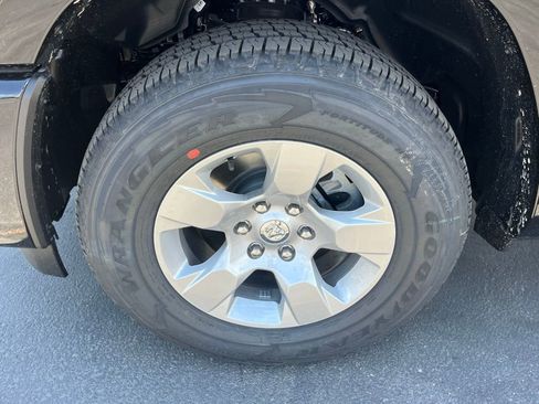 New 2025 RAM 1500 Big Horn image 17