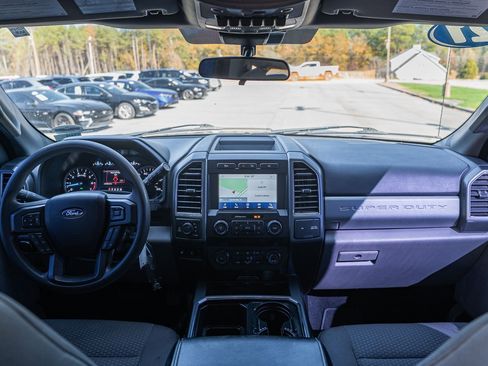 Certified 2021 Ford F250 XLT w/ XLT Premium Package image 21