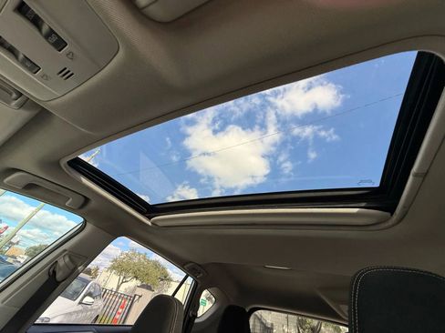 Used 2015 Toyota RAV4 XLE FWD image 15