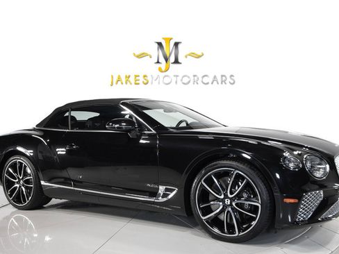 Used 2020 Bentley Continental GT V8 image 15