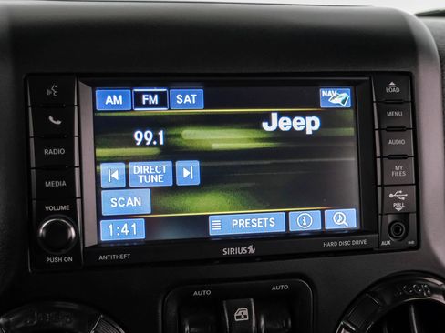 Used 2017 Jeep Wrangler Unlimited Rubicon AWD/4WD image 22