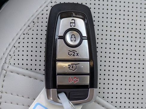 New 2025 Ford Mustang Mach-E Premium image 26