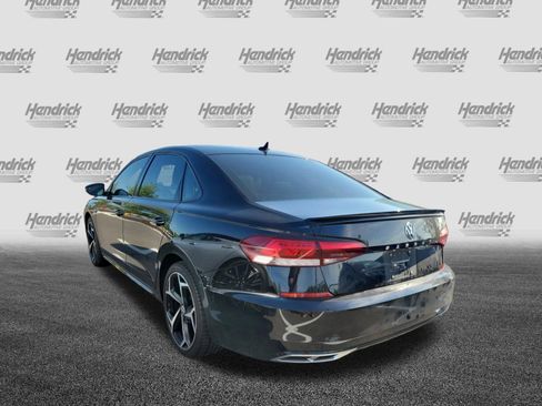 Used 2020 Volkswagen Passat 2.0T R-Line image 8