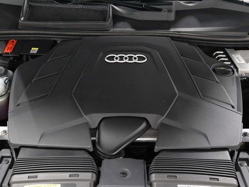 Used 2023 Audi Q8 Prestige w/ Prestige Package AWD/4WD image 40
