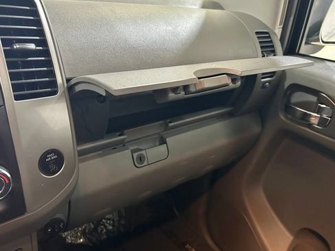 Used 2019 Nissan Frontier SL AWD/4WD image 39