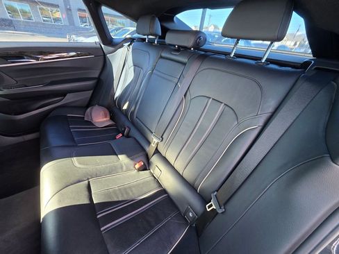 Used 2019 BMW 640i Gran Turismo xDrive image 8